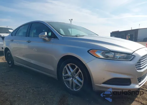 2013 Ford Fusion Se z USA, uszkodzony, nr VIN 3FA6P0HR2DR306279